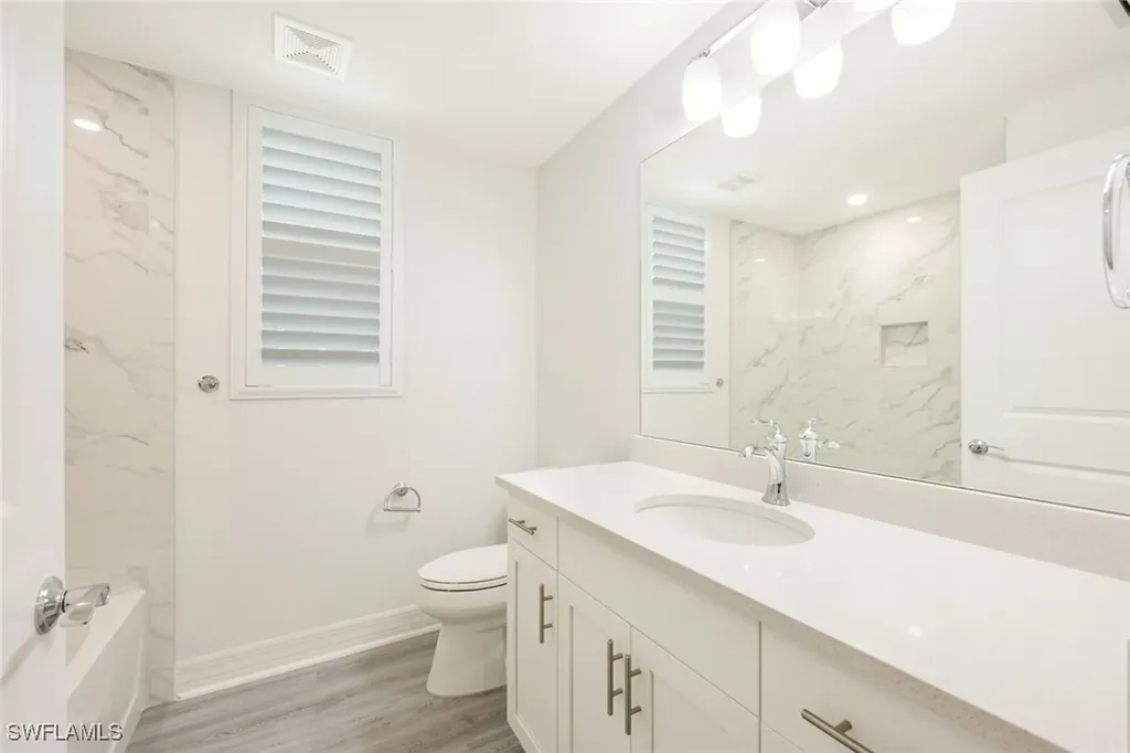 262 Indies Drive E Naples FL 34114