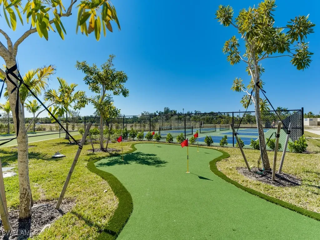 262 Indies Drive E Naples FL 34114