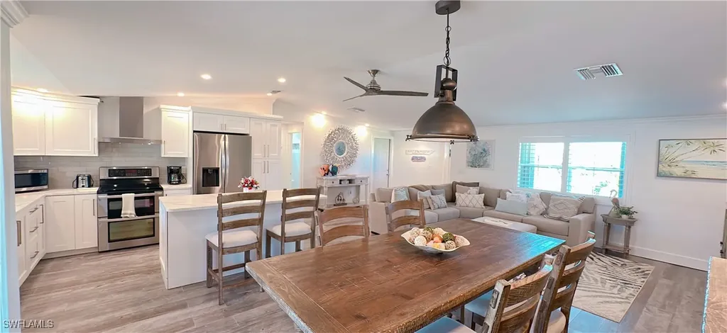 11 Palmview Boulevard Fort Myers Beach FL 33931
