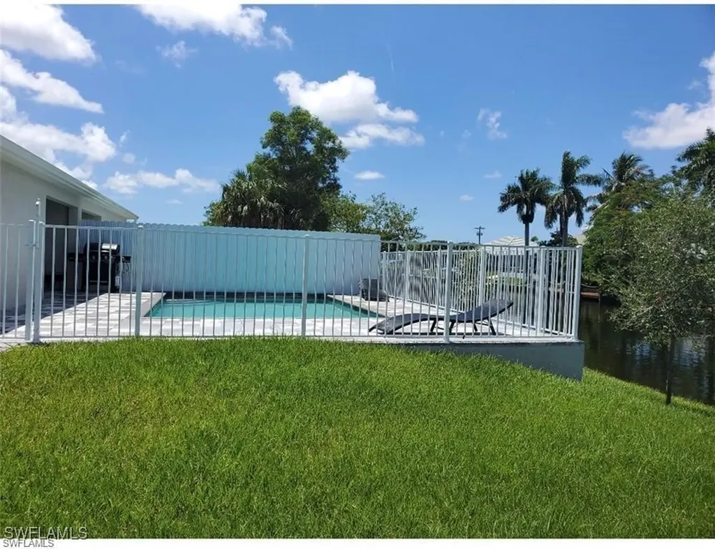 3429 SW 17th Place Cape Coral FL 33914