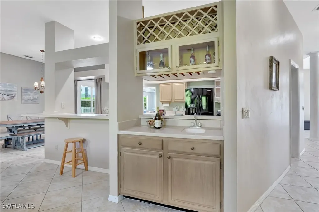 2024 Imperial Circle Naples FL 34110