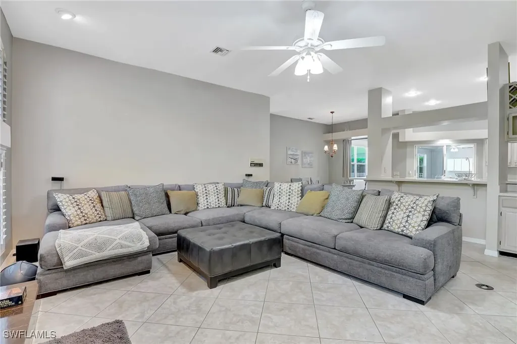 2024 Imperial Circle Naples FL 34110