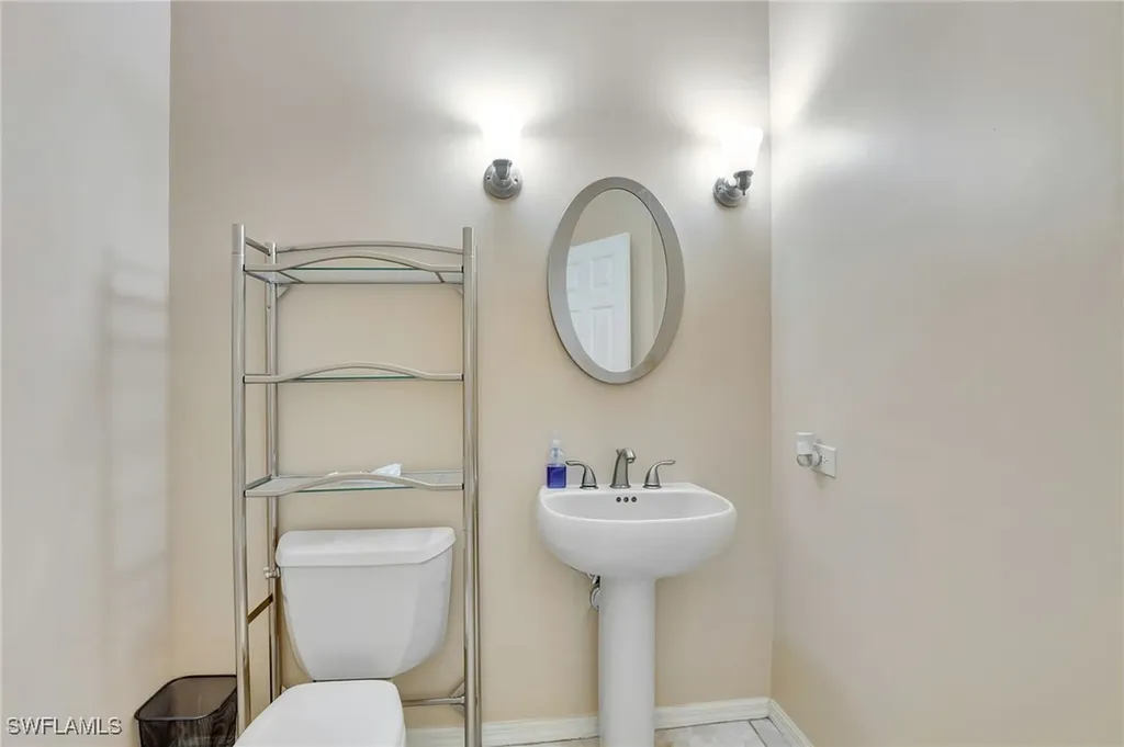 2024 Imperial Circle Naples FL 34110