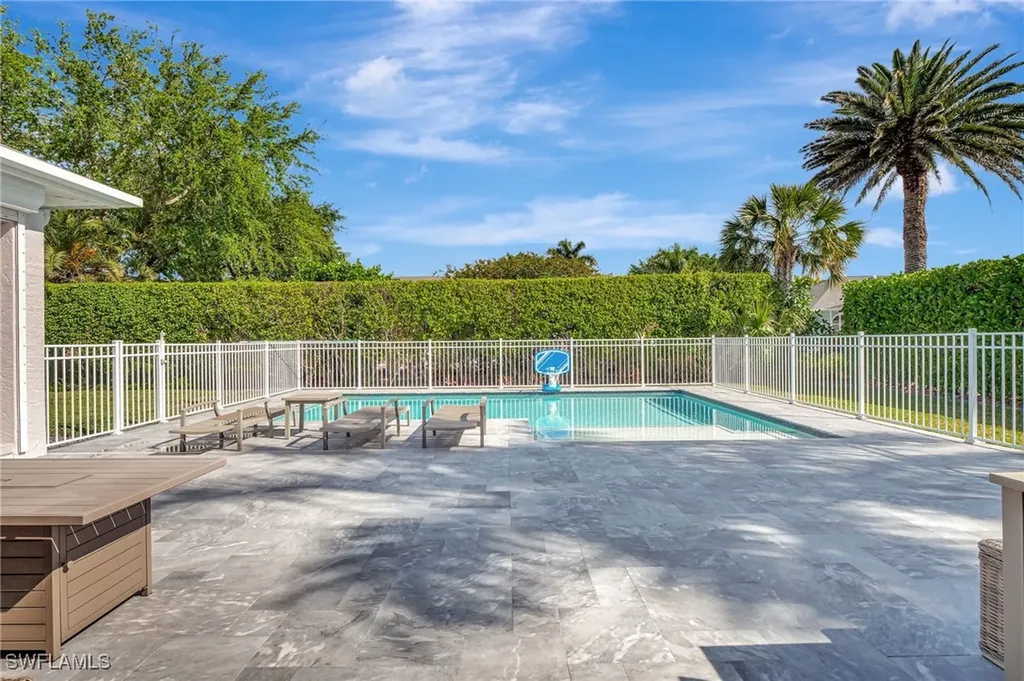 2024 Imperial Circle Naples FL 34110