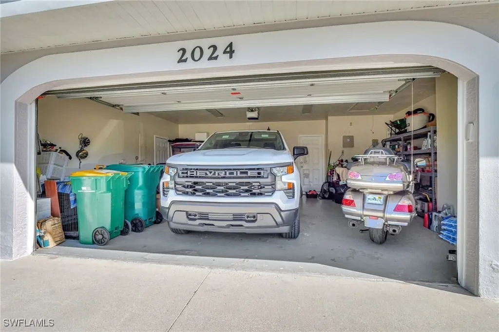 2024 Imperial Circle Naples FL 34110