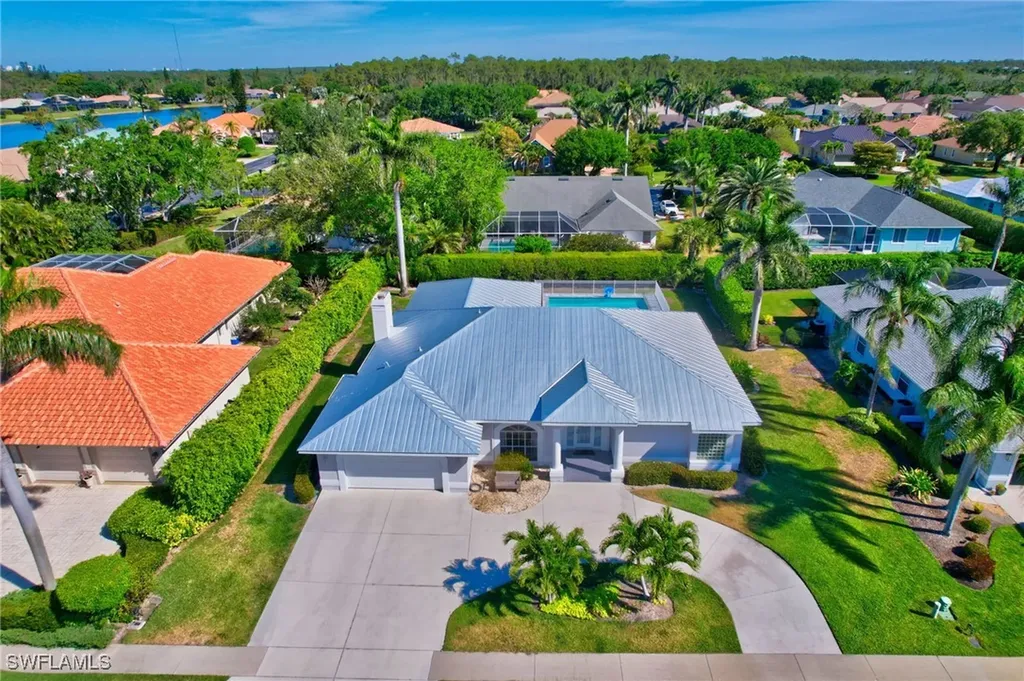 2024 Imperial Circle Naples FL 34110