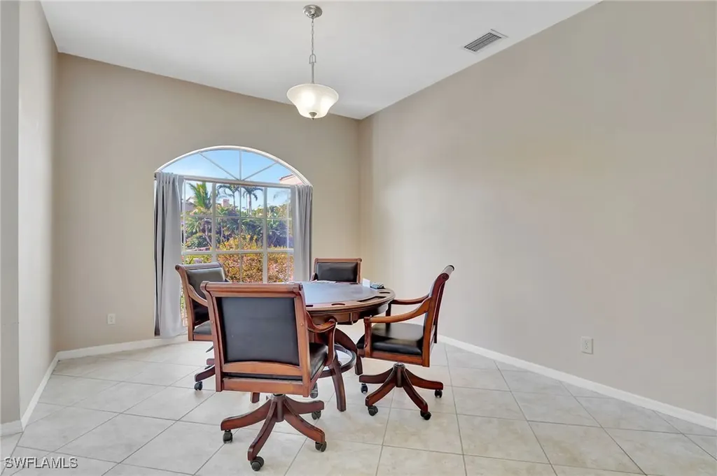 2024 Imperial Circle Naples FL 34110