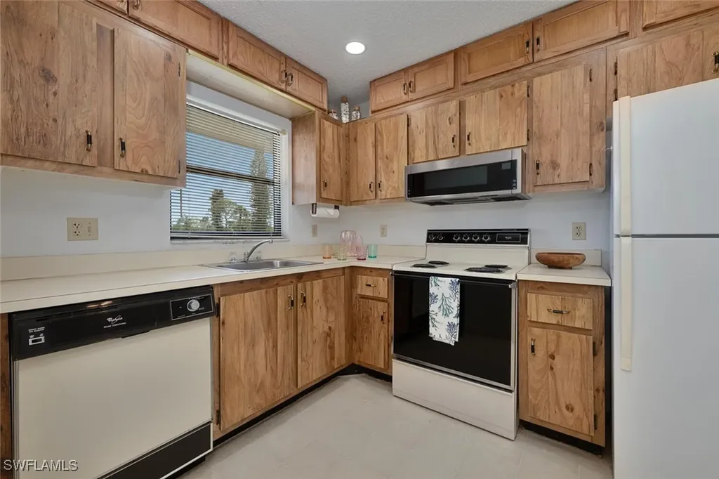 4146 27th Court SW Naples FL 34116
