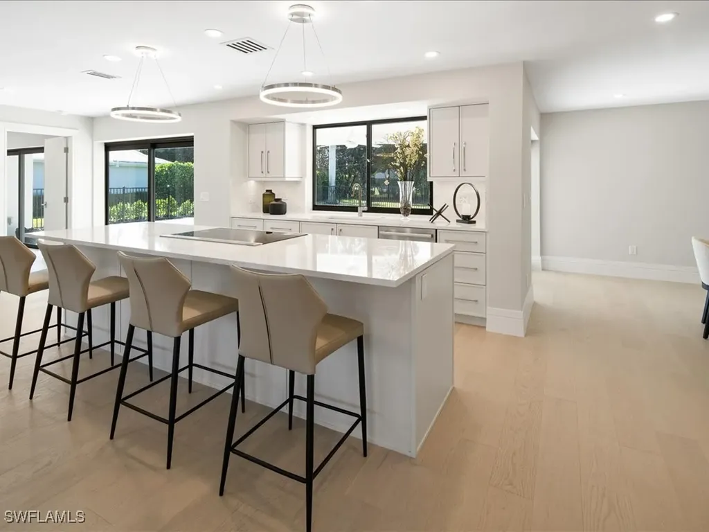 518 Cypress Way E Naples FL 34110