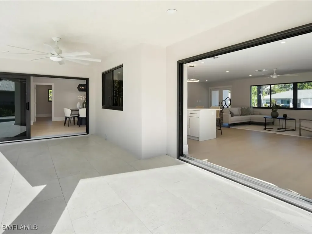 518 Cypress Way E Naples FL 34110