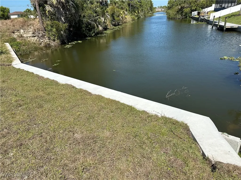 2111 NE 41st Street Cape Coral FL 33909