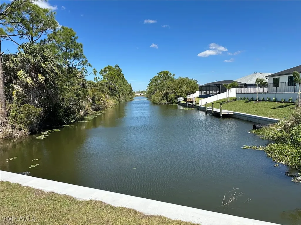 2111 NE 41st Street Cape Coral FL 33909