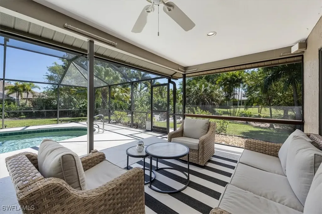 136 Old Tamiami Trail Naples FL 34110
