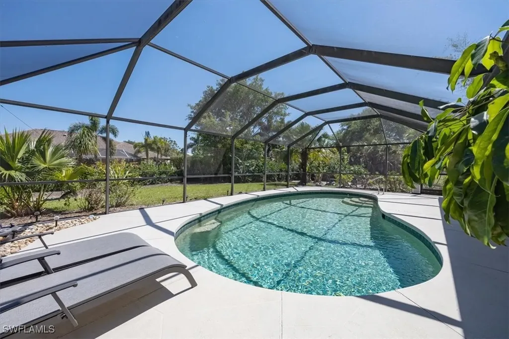 136 Old Tamiami Trail Naples FL 34110