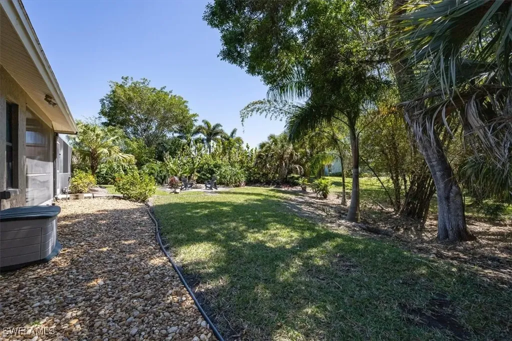 136 Old Tamiami Trail Naples FL 34110