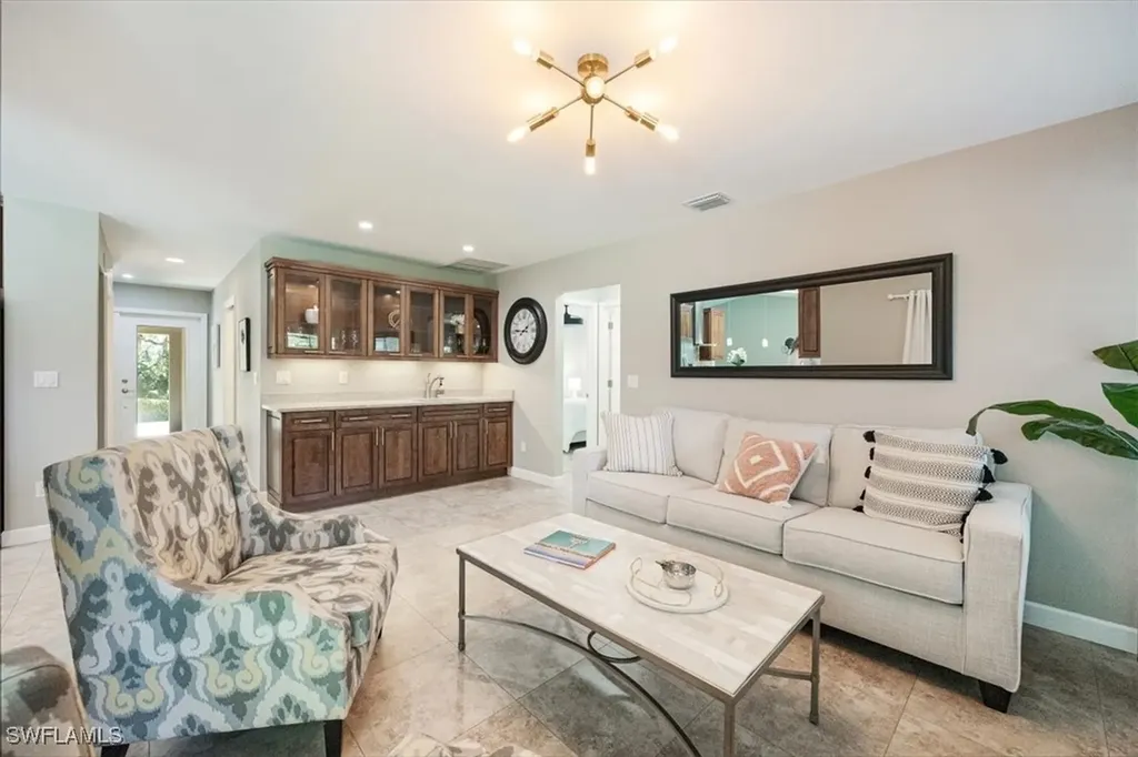 136 Old Tamiami Trail Naples FL 34110