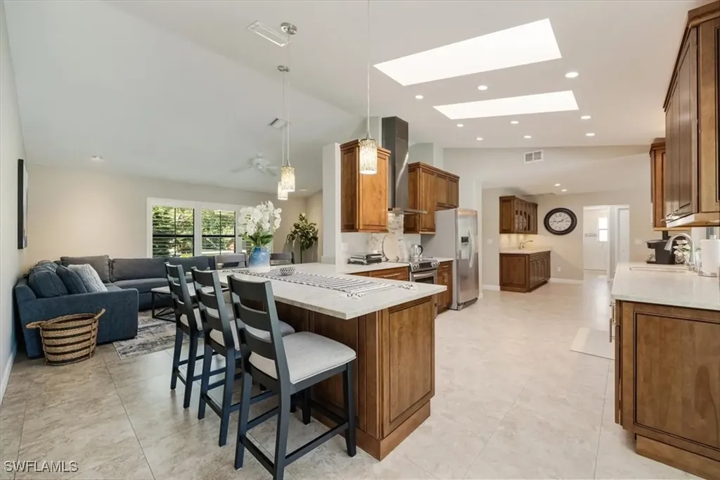 136 Old Tamiami Trail Naples FL 34110