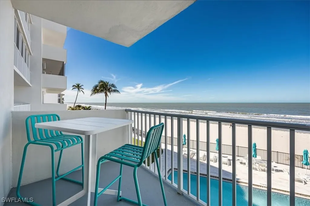 1977 Gulf Shore Boulevard N Naples FL 34102