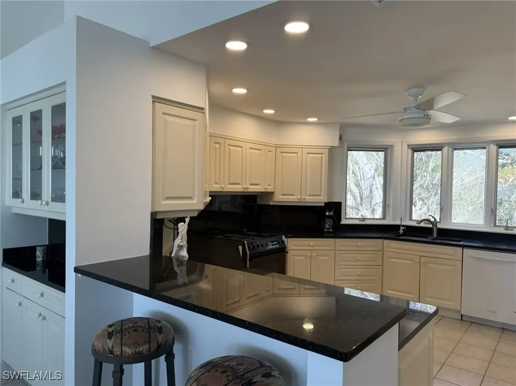 484 Gulf Bend Drive Captiva FL 33924