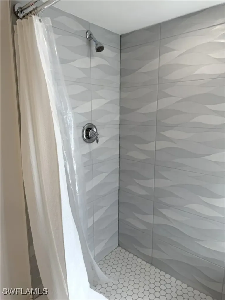 484 Gulf Bend Drive Captiva FL 33924