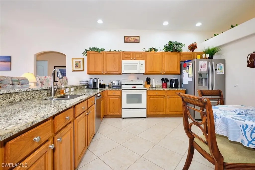 4111 Oasis Boulevard Cape Coral FL 33914