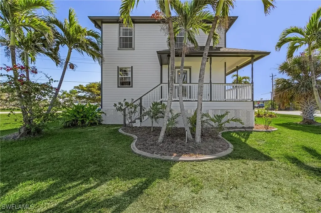 2420 Poinciana Avenue St. James City FL 33956