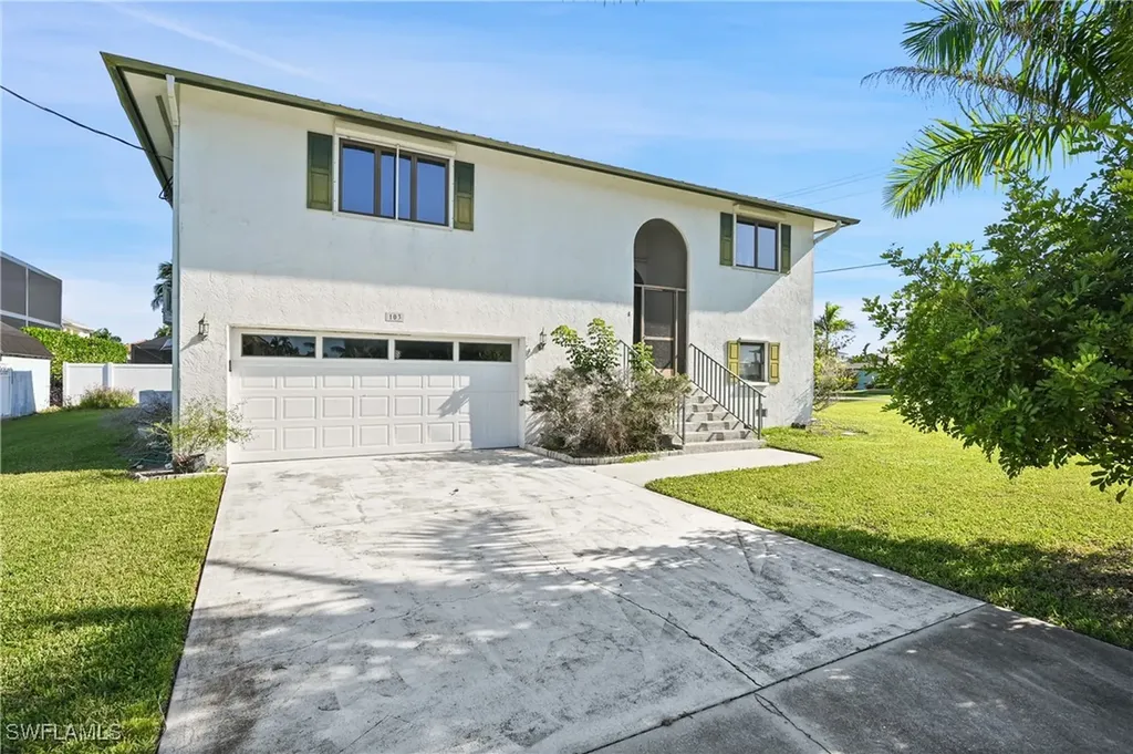 103 Tahiti Circle Naples FL 34113