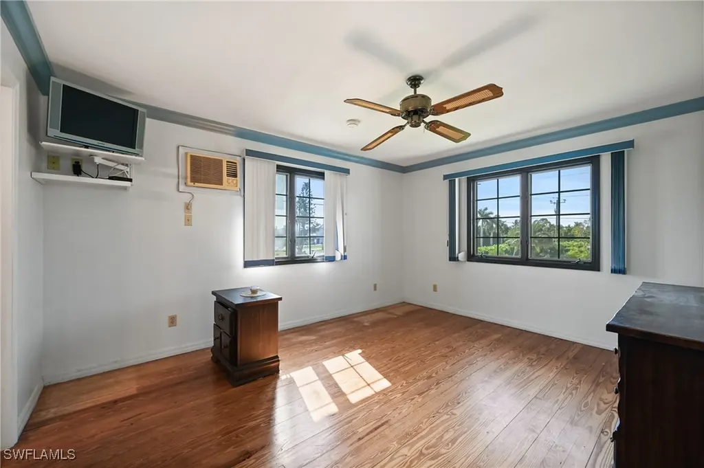 103 Tahiti Circle Naples FL 34113
