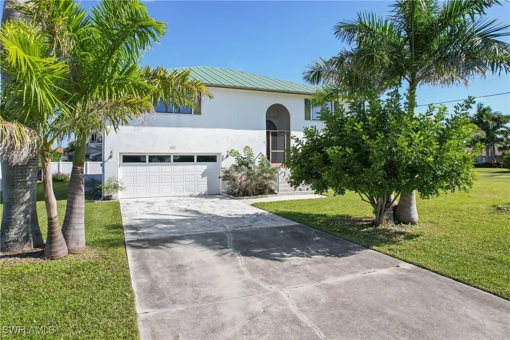 103 Tahiti Circle Naples FL 34113