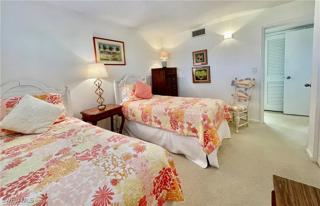 1900 Alamanda Drive Naples FL 34102