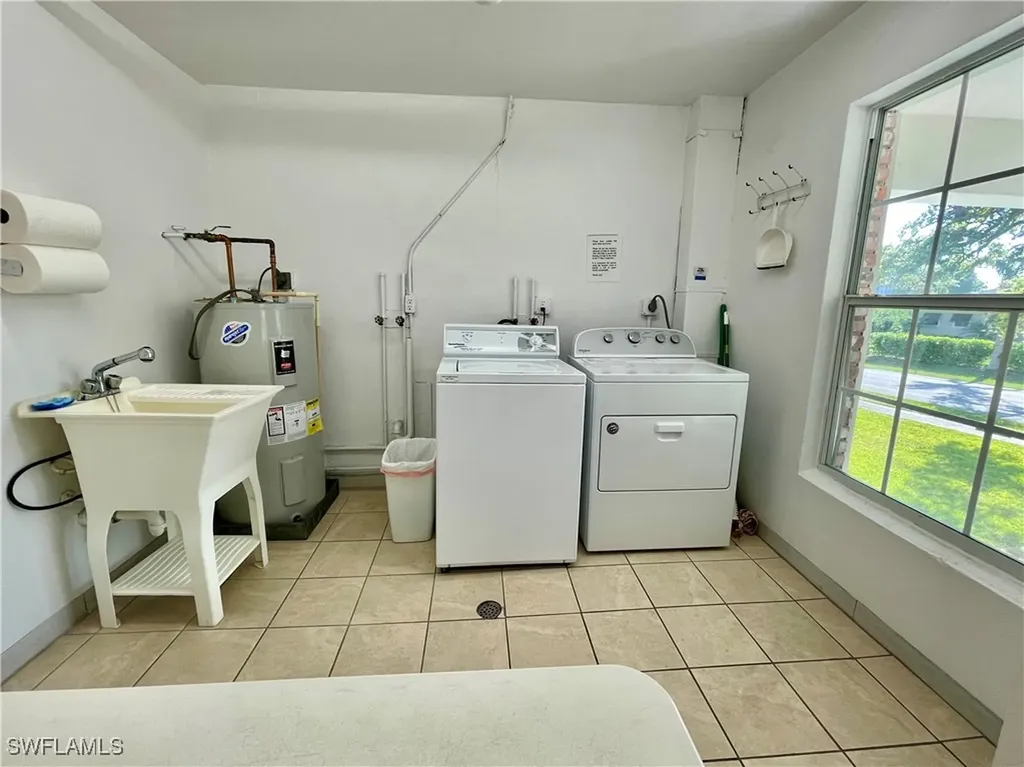 1900 Alamanda Drive Naples FL 34102