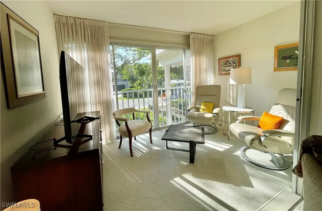 1900 Alamanda Drive Naples FL 34102