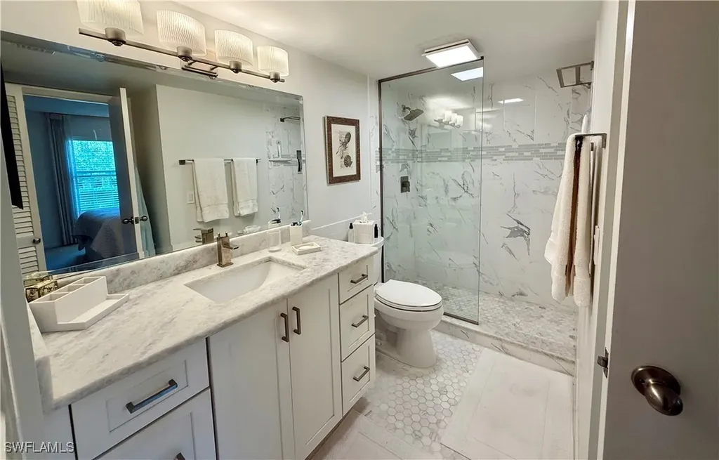 1900 Alamanda Drive Naples FL 34102