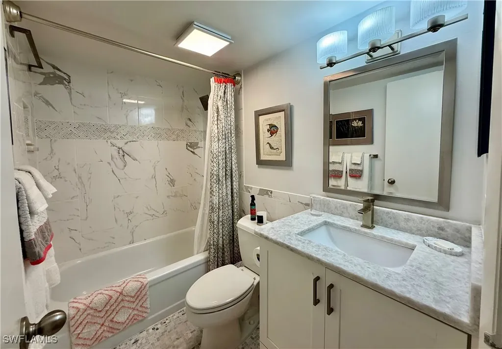 1900 Alamanda Drive Naples FL 34102