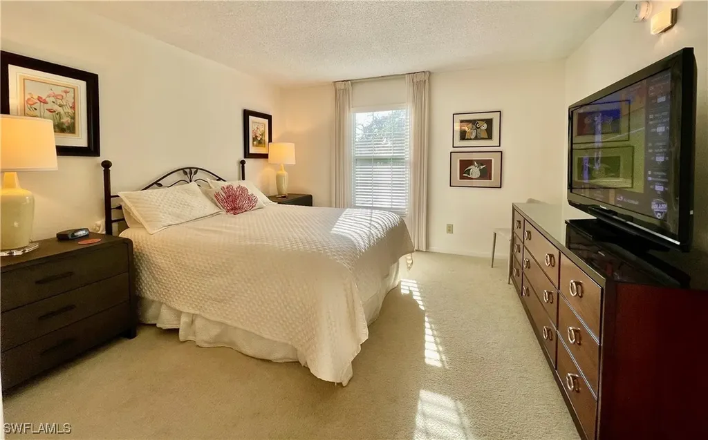 1900 Alamanda Drive Naples FL 34102