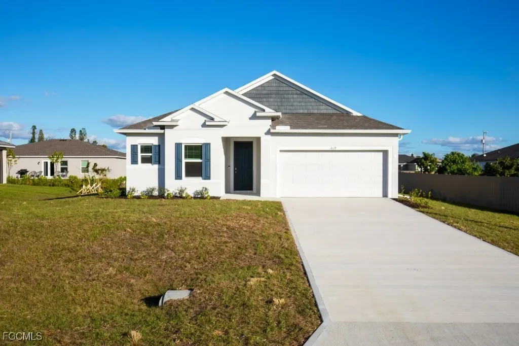 2119 NE Juanita Place Cape Coral FL 33909