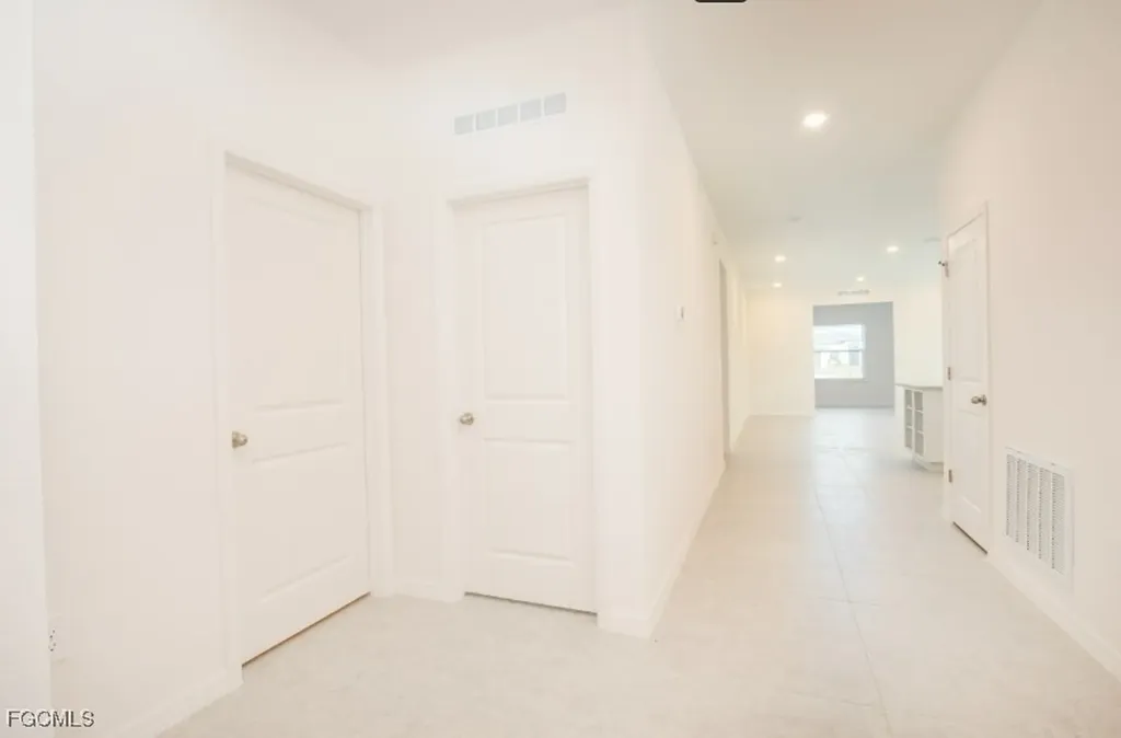 2119 NE Juanita Place Cape Coral FL 33909