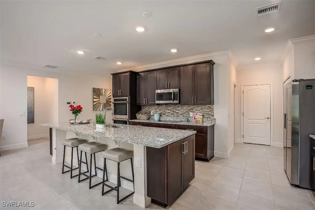 2119 NE Juanita Place Cape Coral FL 33909