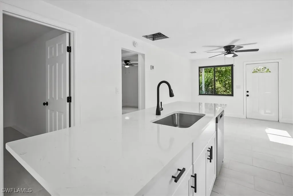 3652 Hibiscus Avenue Naples FL 34104