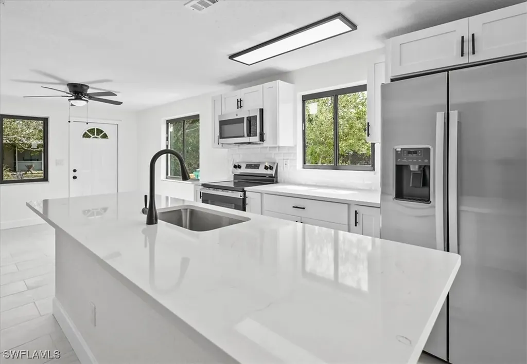 3652 Hibiscus Avenue Naples FL 34104