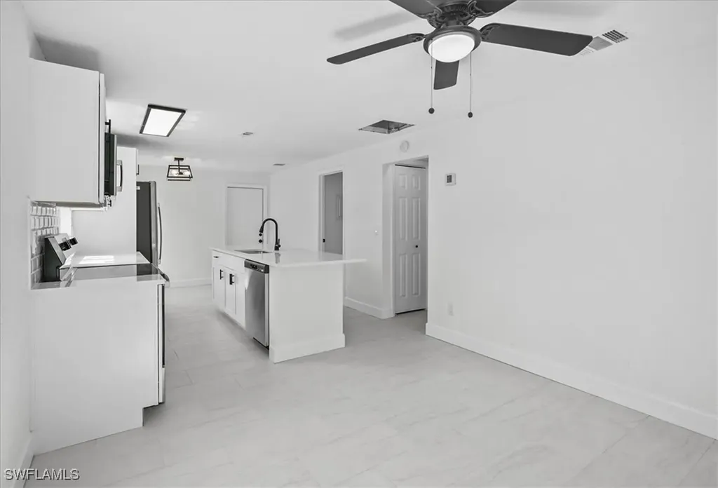 3652 Hibiscus Avenue Naples FL 34104