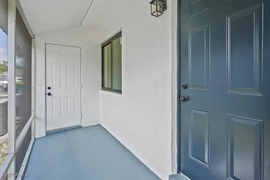 3652 Hibiscus Avenue Naples FL 34104