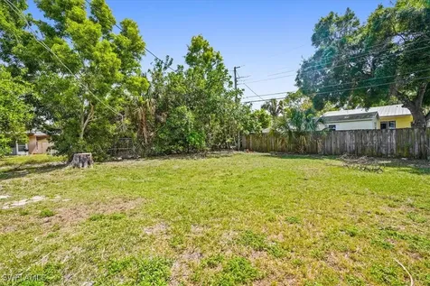 3652 Hibiscus Avenue Naples FL 34104
