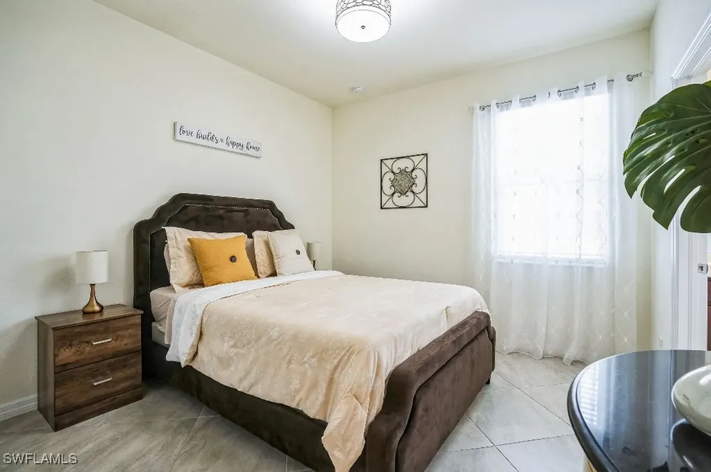 2275 Dancy Street Naples FL 34120