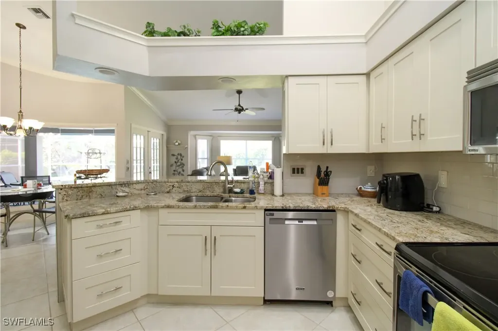 333 Wentworth Court Naples FL 34104