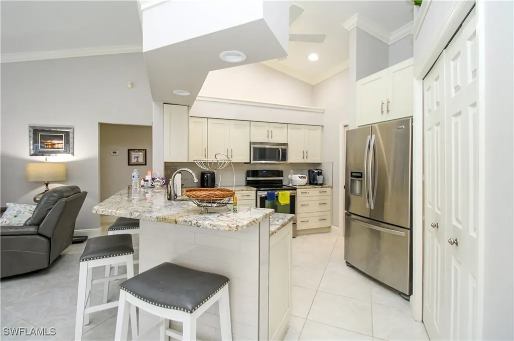 333 Wentworth Court Naples FL 34104