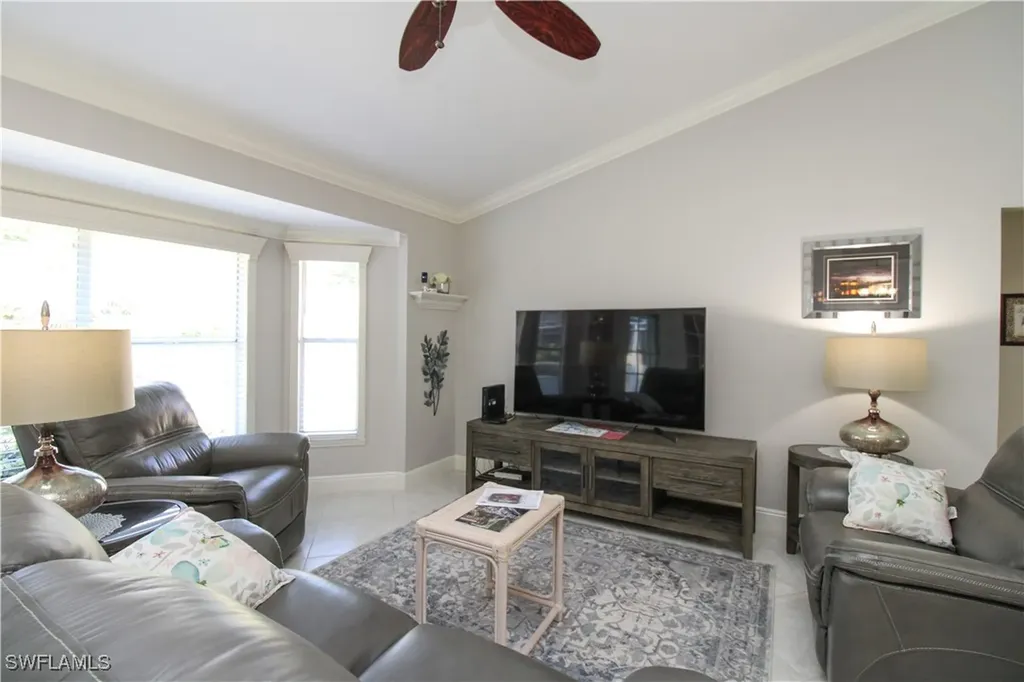 333 Wentworth Court Naples FL 34104