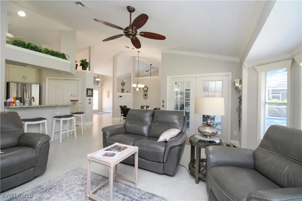 333 Wentworth Court Naples FL 34104