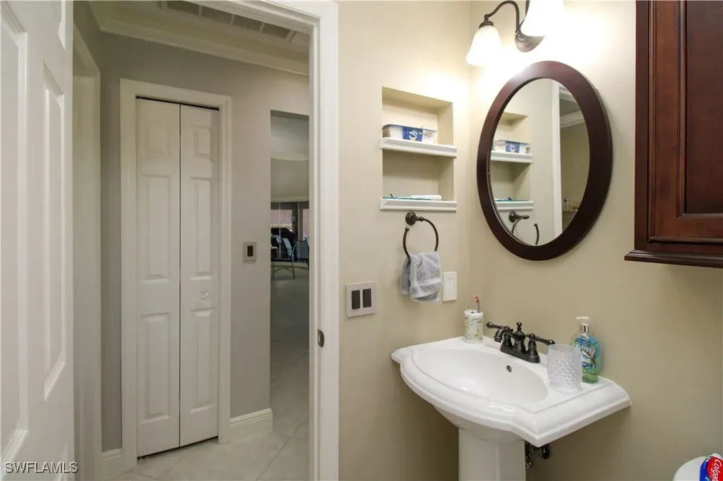 333 Wentworth Court Naples FL 34104