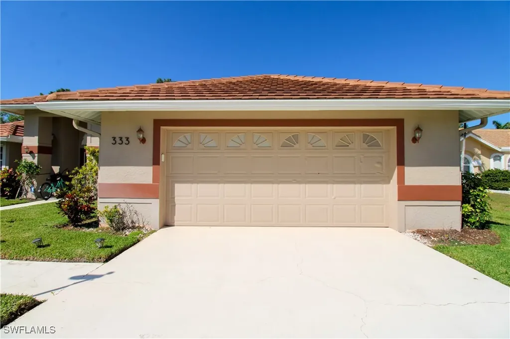 333 Wentworth Court Naples FL 34104